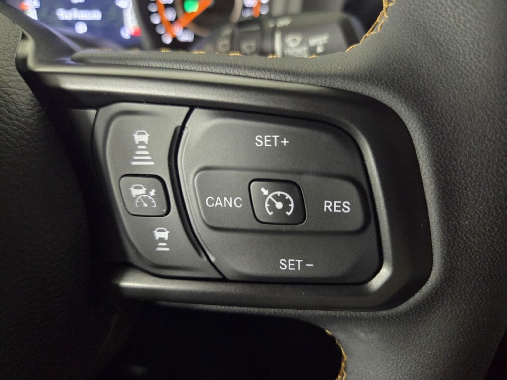 Used 2024 Jeep Wrangler Sport AWD/4WD image 19