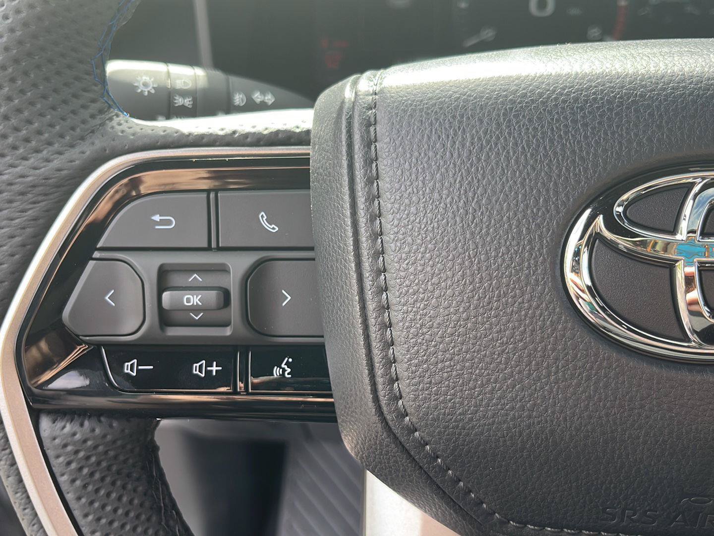 New 2026 Toyota Sequoia Platinum AWD/4WD image 29