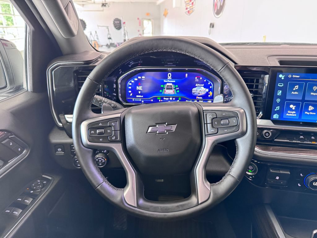 Certified 2024 Chevrolet Silverado 1500 RST w/ Z71 Off-Road Package AWD/4WD image 14