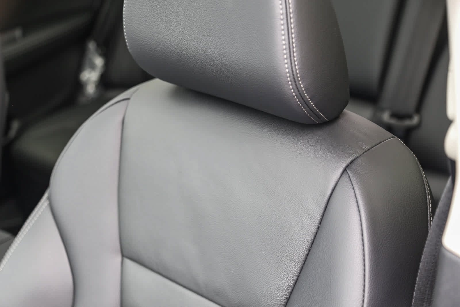 New 2025 Nissan Rogue SL w/ SL Premium Package FWD image 25