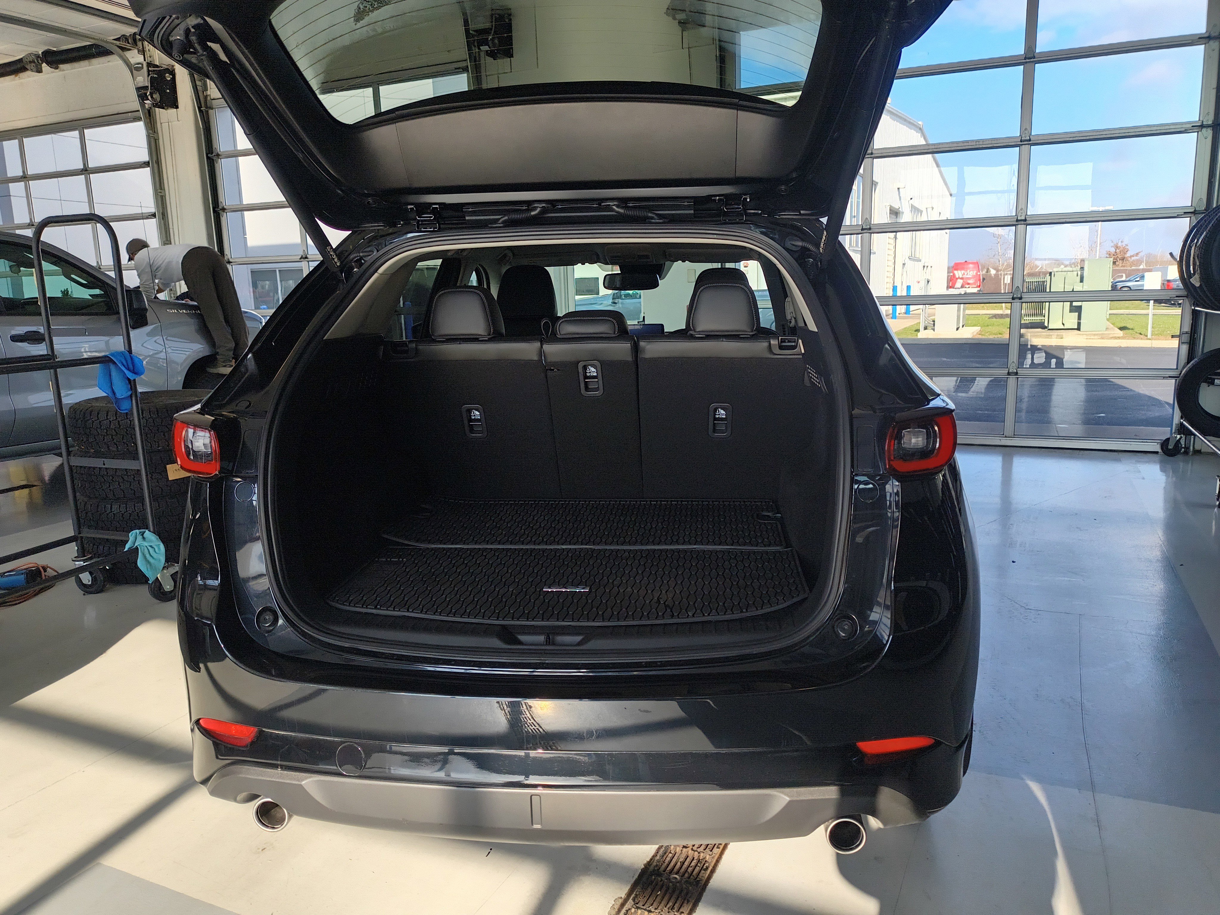 Used 2025 MAZDA CX-5 AWD 2.5 S w/ Preferred Package image 7