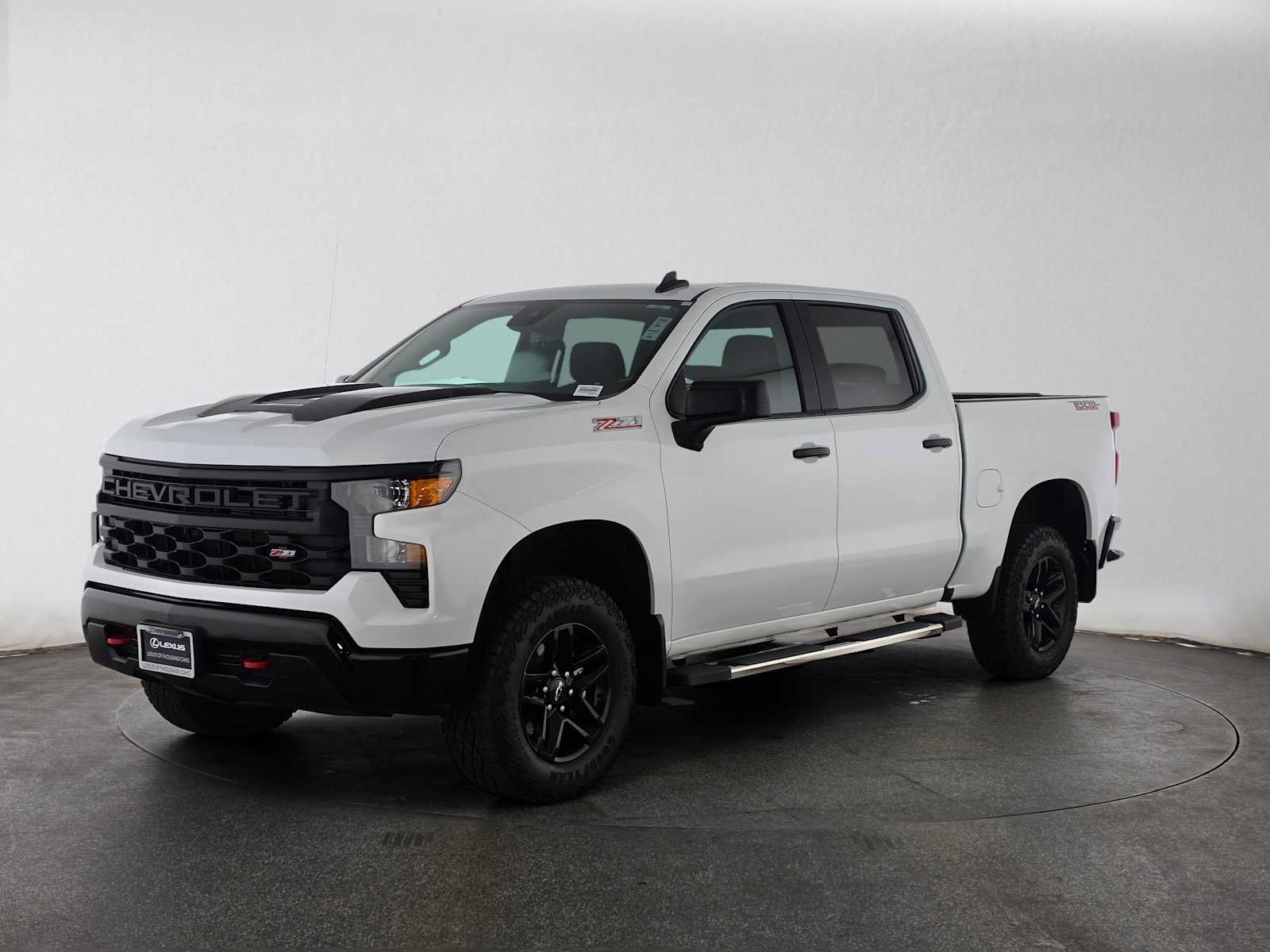 Used 2025 Chevrolet Silverado 1500 Custom Trail Boss AWD/4WD image 7