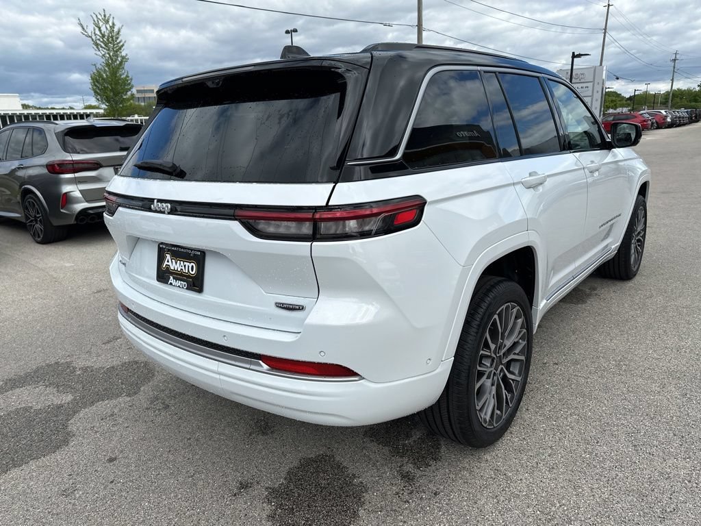 New 2026 Jeep Grand Cherokee Summit AWD/4WD image 6