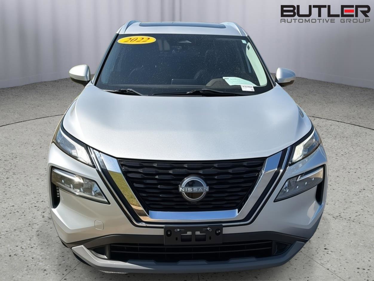 Used 2022 Nissan Rogue SV w/ SV Premium Package FWD image 9
