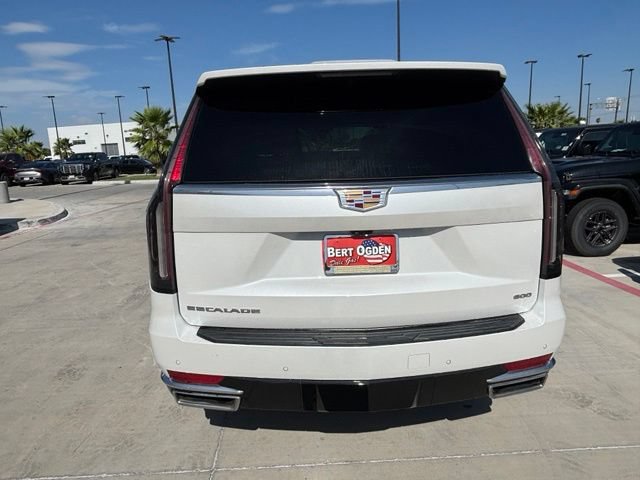 Used 2023 Cadillac Escalade Premium Luxury w/ LPO, Floor Liner Package AWD/4WD image 5