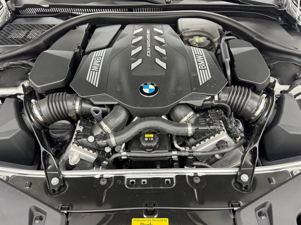 Used 2022 BMW M850i xDrive Convertible w/ Driving Assistance Package image 34