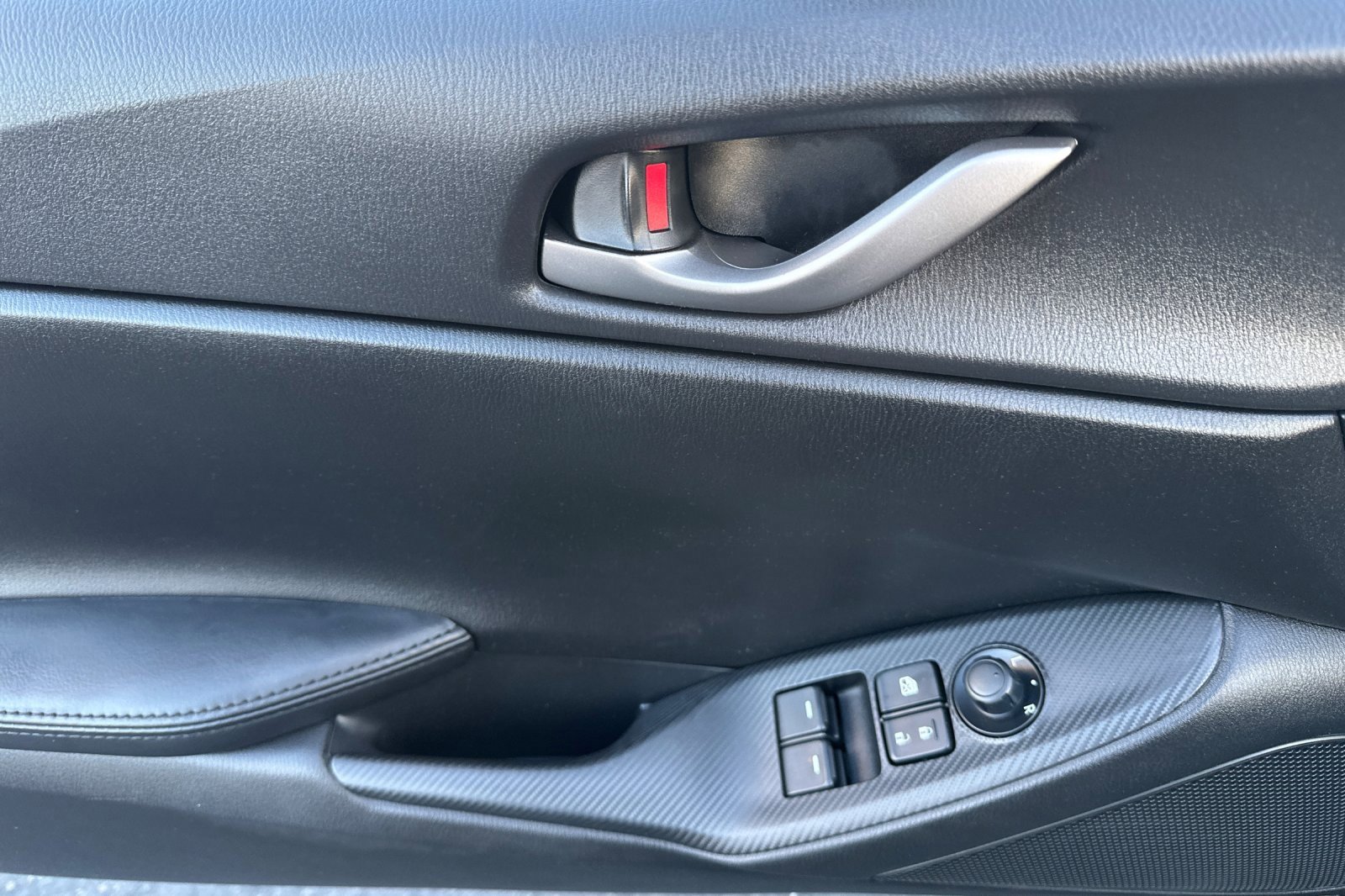 Used 2022 MAZDA MX-5 Miata Sport image 11