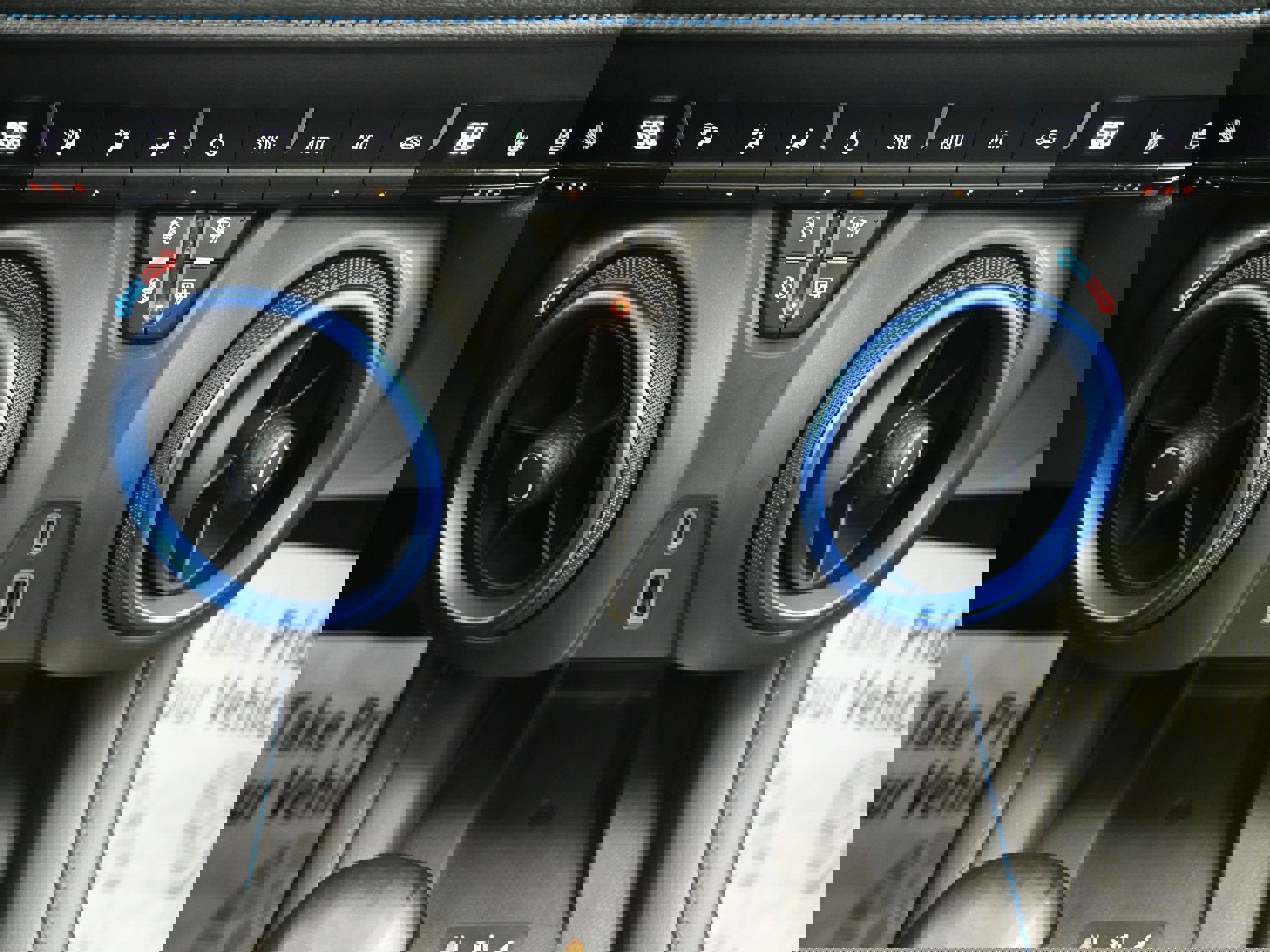 Certified 2023 Chevrolet Blazer RS w/ Driver Confidence II Package image 18