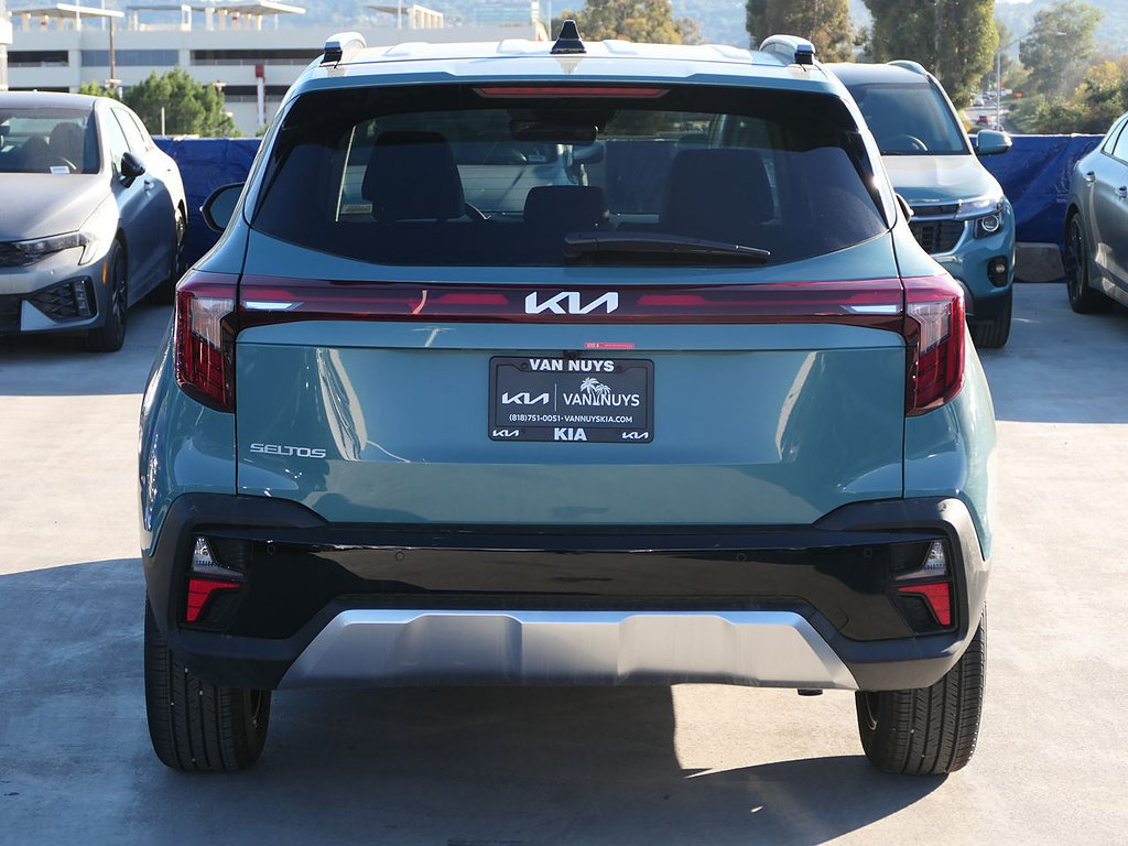 New 2026 Kia Seltos EX FWD image 4