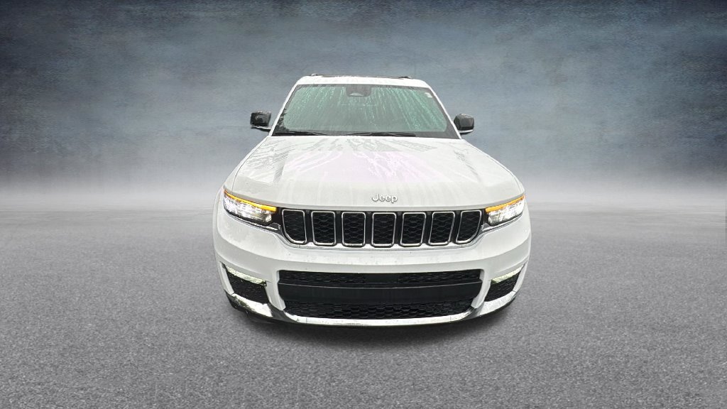 Used 2025 Jeep Grand Cherokee L Limited w/ MOPAR Finishing Package AWD/4WD image 4