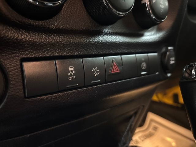 Used 2015 Jeep Wrangler Unlimited Sahara image 26