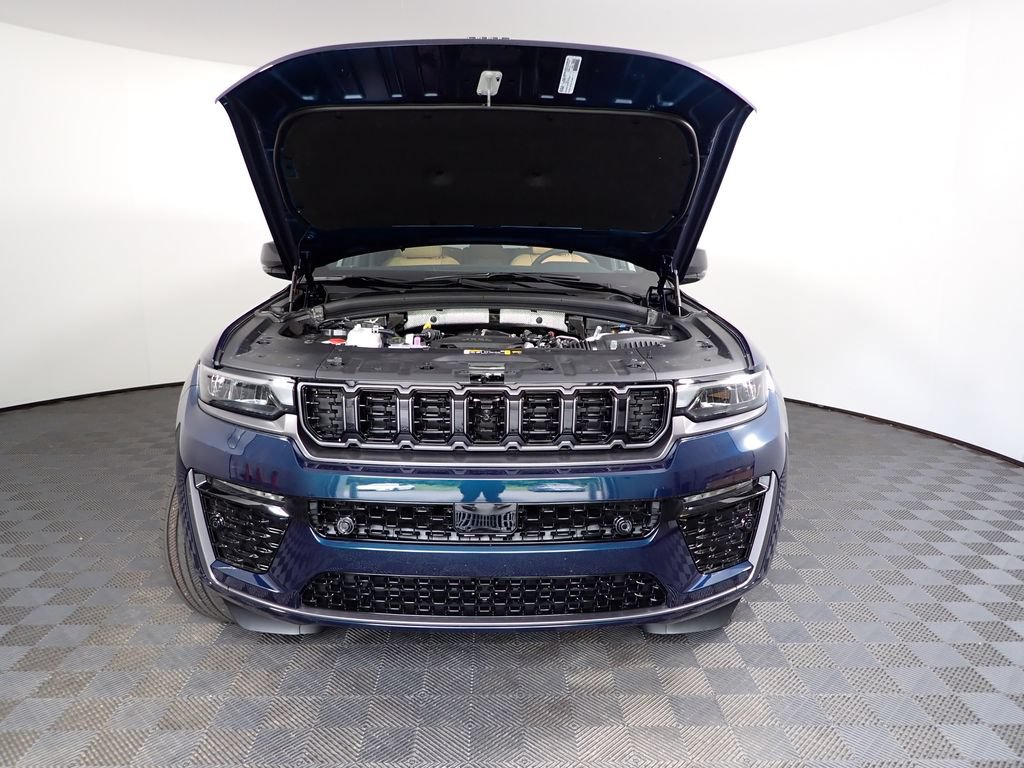 New 2026 Jeep Grand Cherokee Summit w/ Obsidian Package AWD/4WD image 44