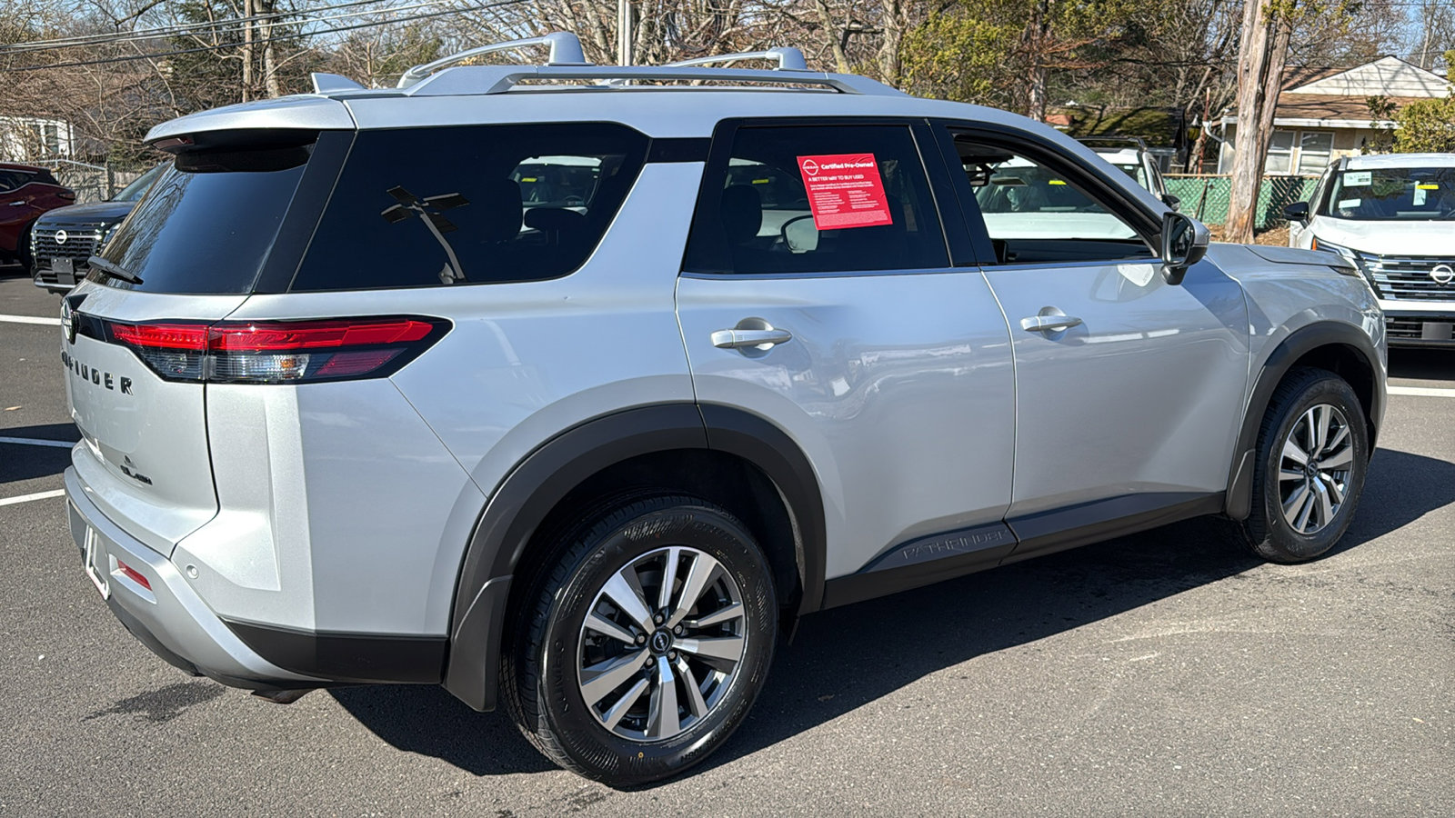 Certified 2023 Nissan Pathfinder SL w/ Black Appearance Package AWD/4WD image 27