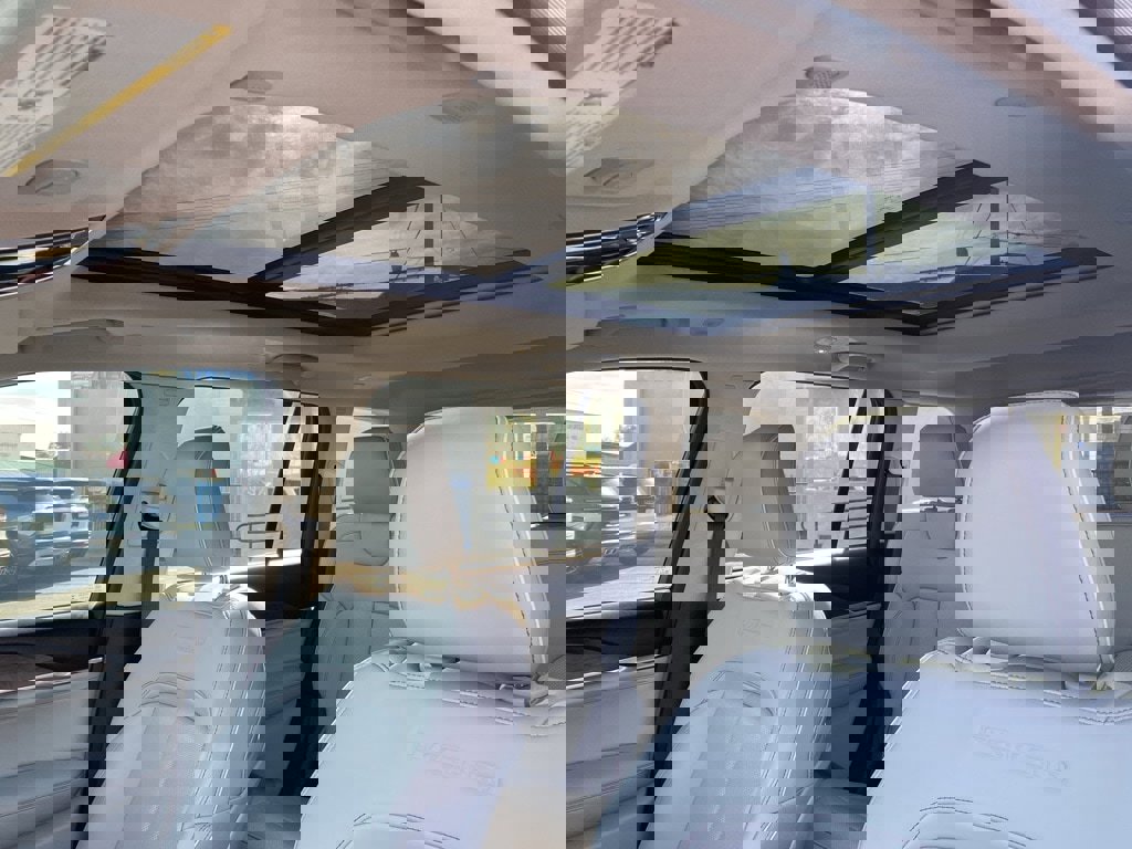 Used 2022 Jeep Grand Cherokee Overland image 38