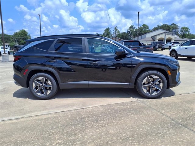 New 2025 Hyundai Tucson SEL image 2