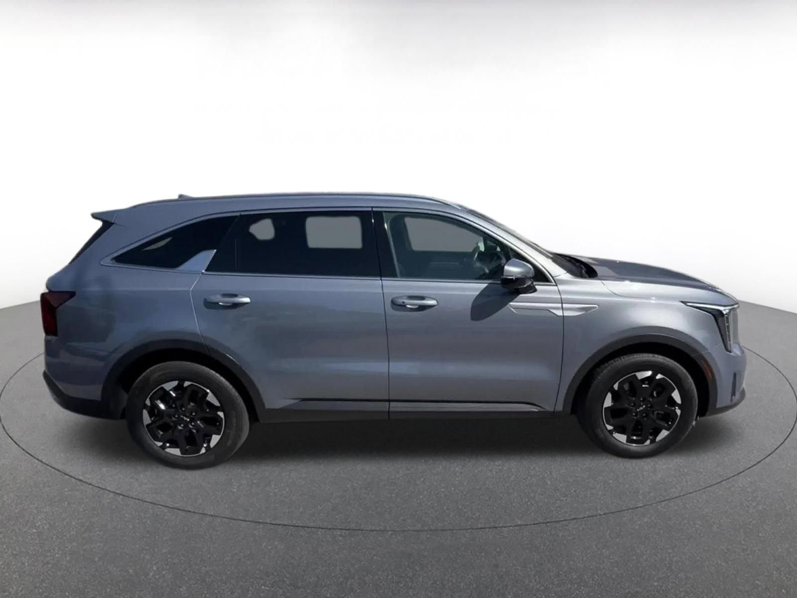 Used 2024 Kia Sorento S image 16