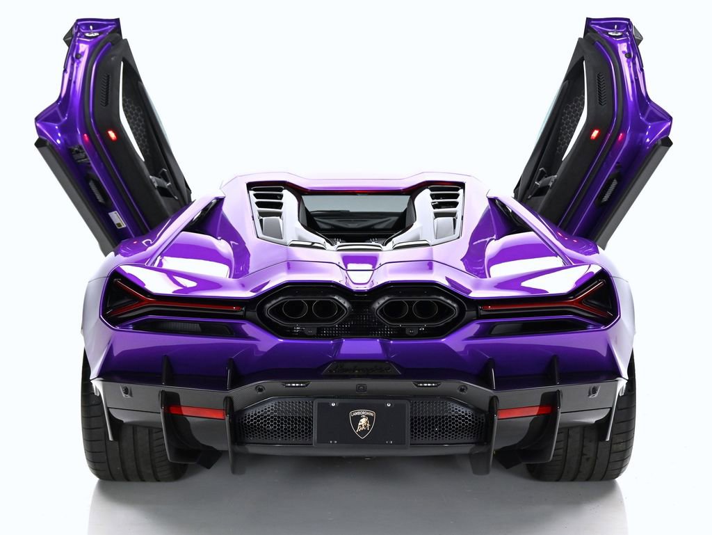 Used 2024 Lamborghini Revuelto AWD/4WD image 8