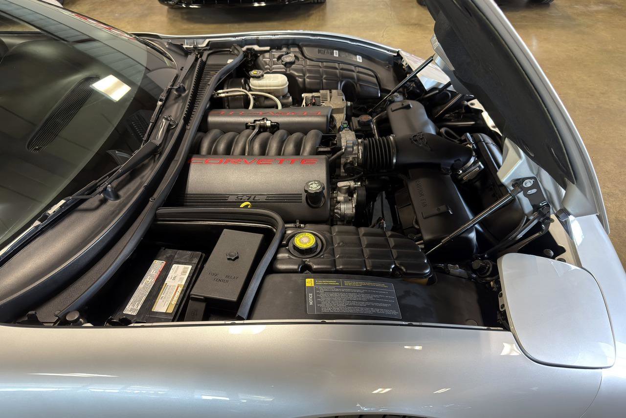 Used 1997 Chevrolet Corvette Coupe w/ Memory Pkg RWD image 49