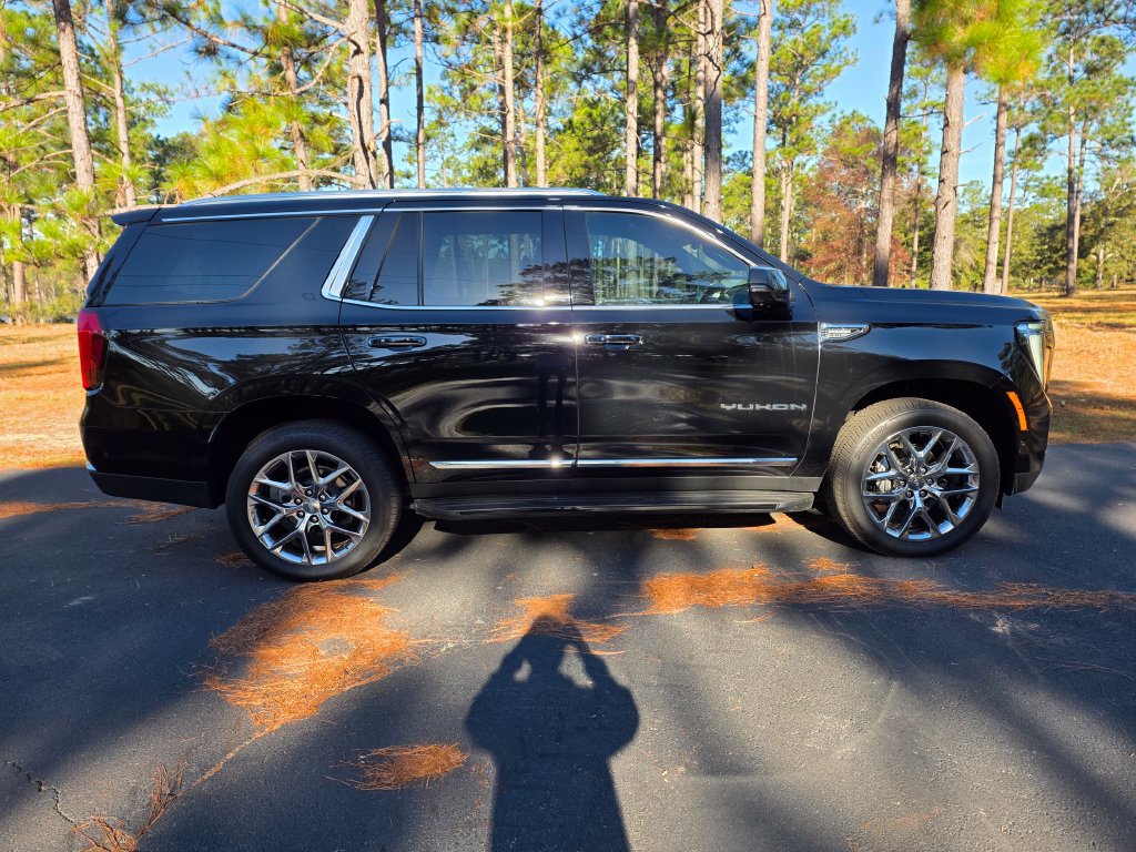 Used 2026 GMC Yukon Elevation w/ Elevation Premium Package RWD image 6
