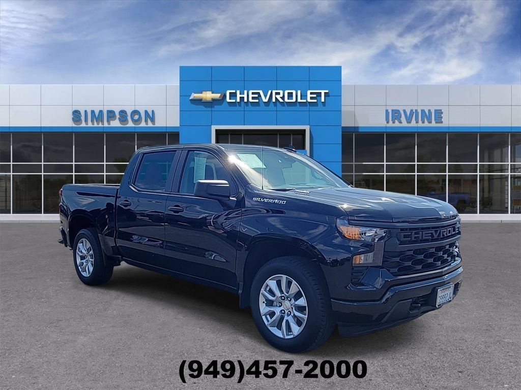 Used 2026 Chevrolet Silverado 1500 Custom RWD image 2