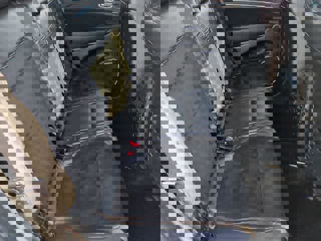 Used 2015 Jeep Grand Cherokee SRT w/ Luxury Group II image 21