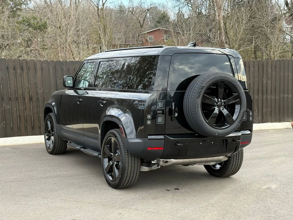 New 2026 Land Rover Defender 110 S image 3