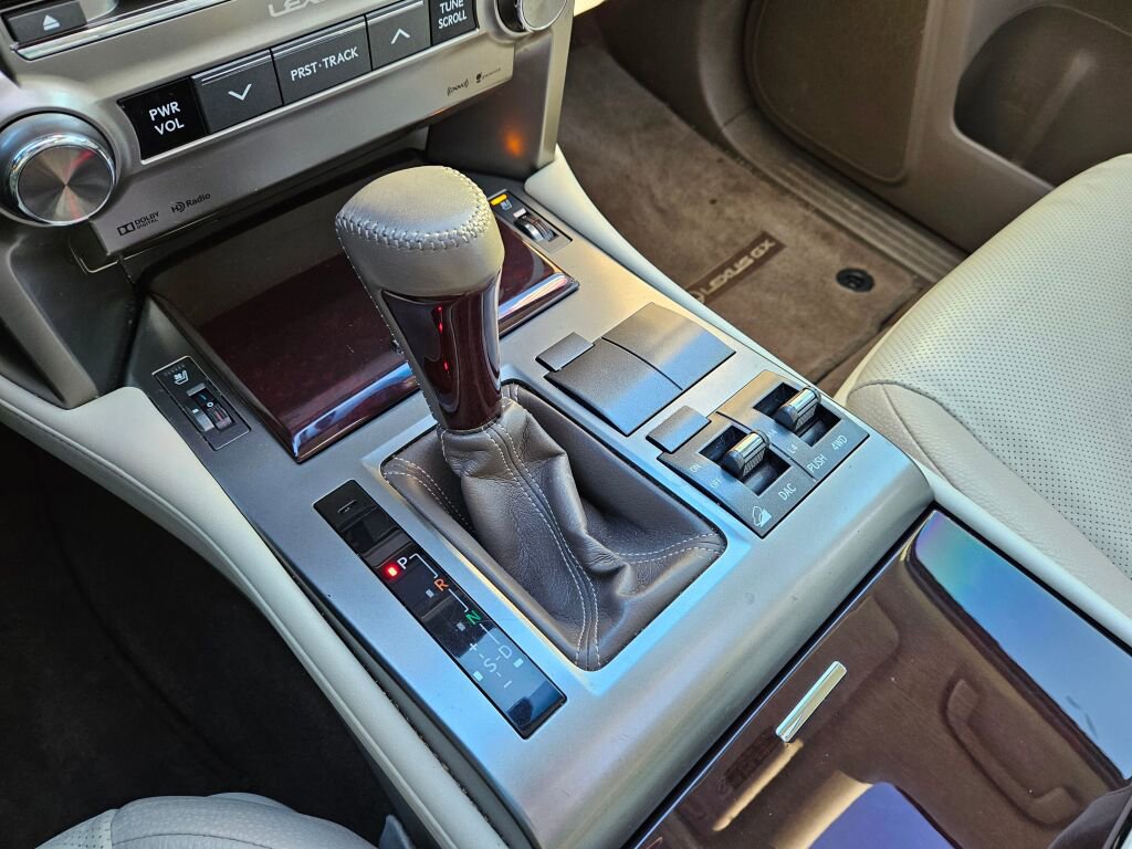 Used 2014 Lexus GX 460 w/ Premium Package image 23