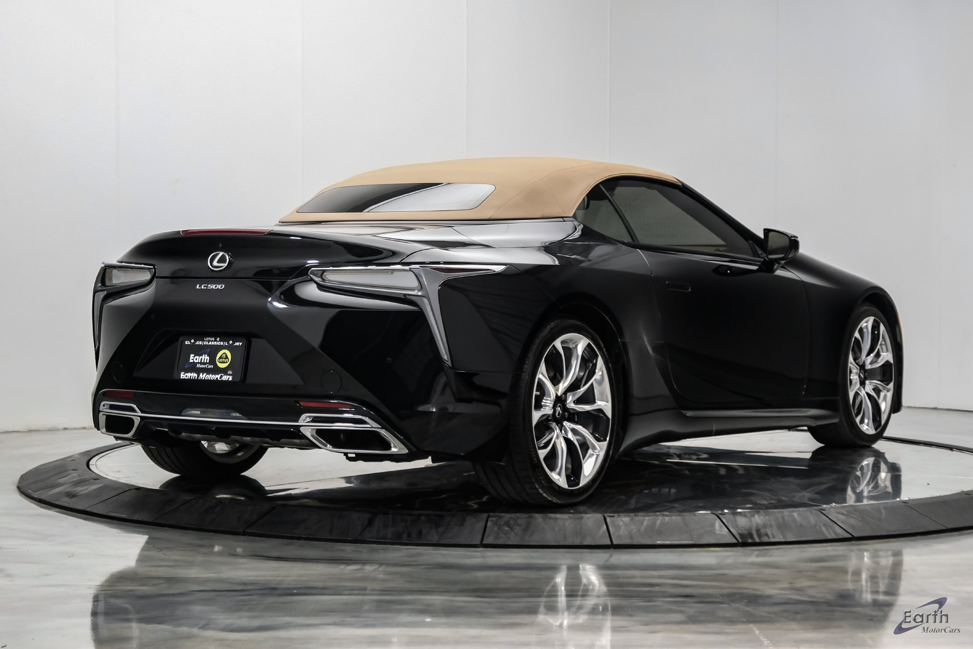Used 2021 Lexus LC 500 Convertible w/ Touring Package RWD image 21