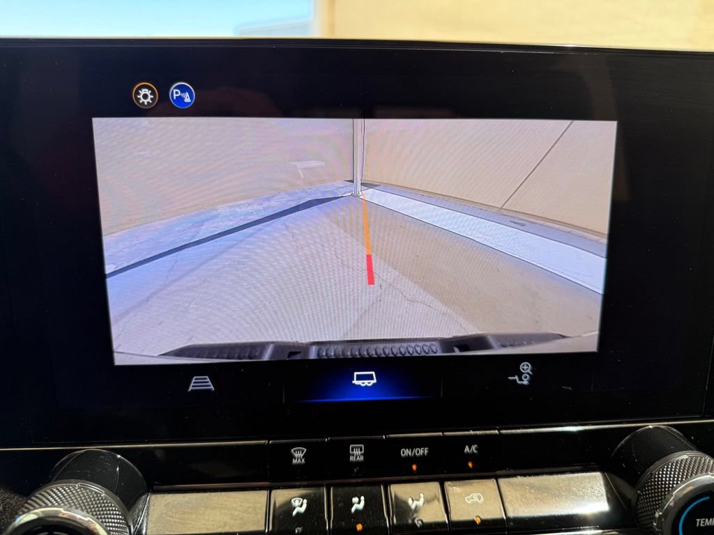 Used 2024 Chevrolet Colorado Trail Boss AWD/4WD image 52