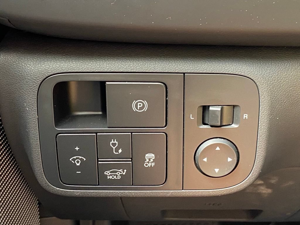 Used 2023 Hyundai Ioniq 6 SE RWD image 22