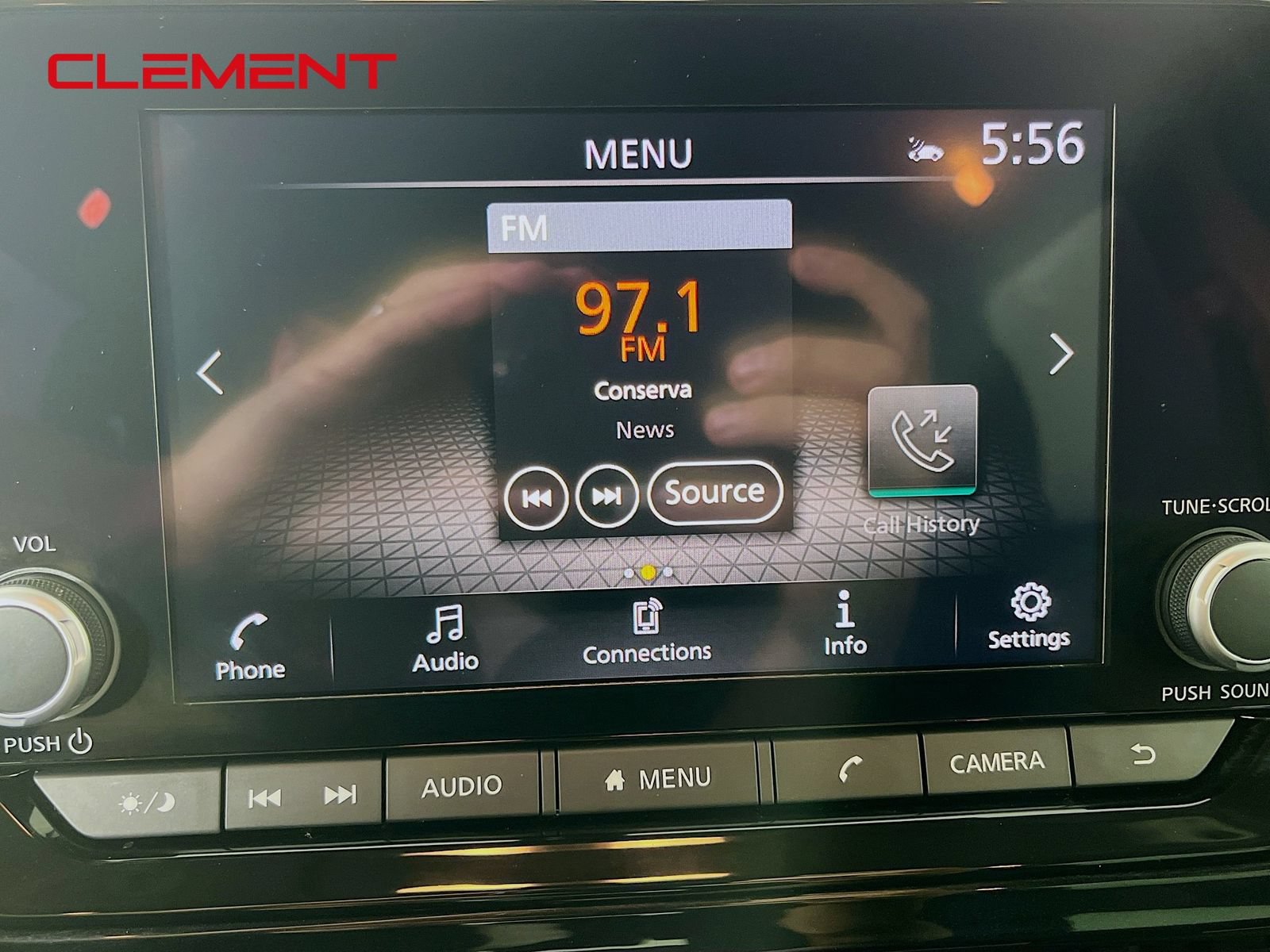 Used 2023 Nissan Pathfinder SV FWD image 19