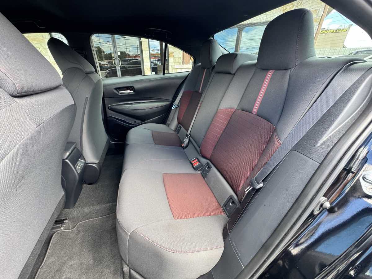 Used 2024 Toyota Corolla SE FWD image 6