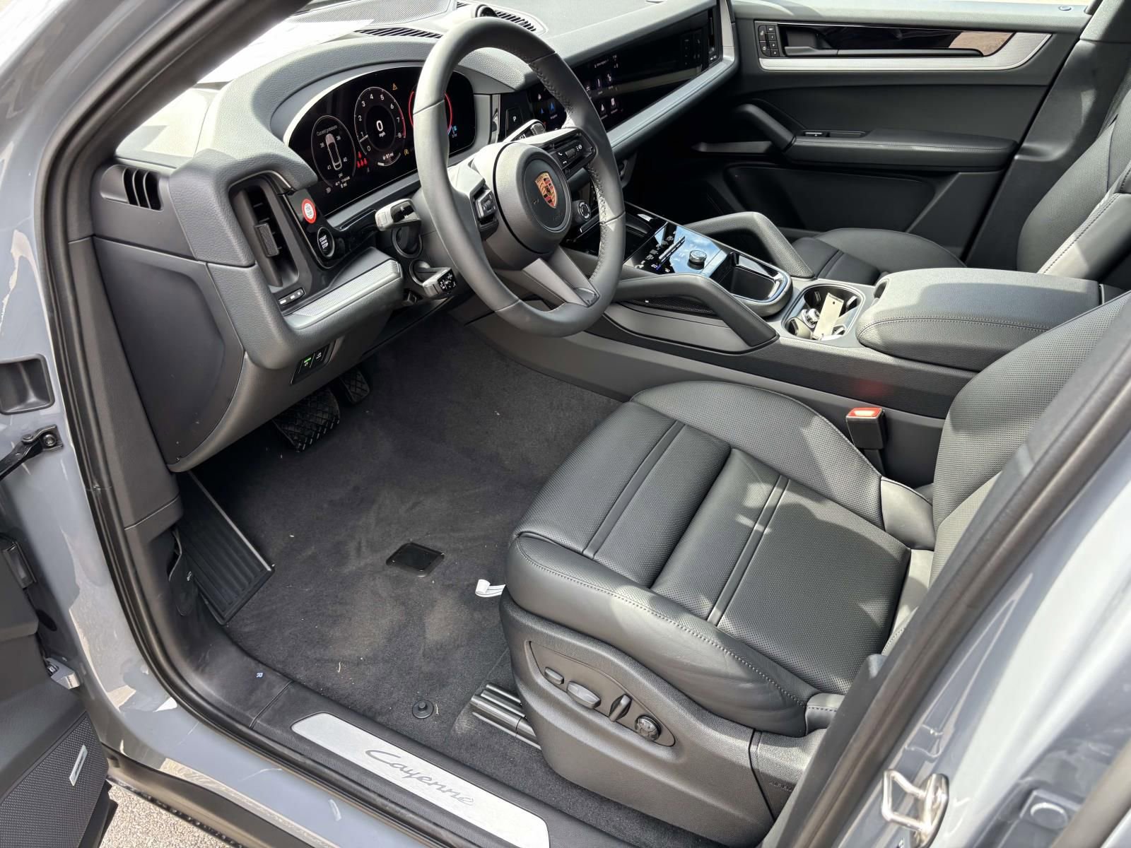 New 2026 Porsche Cayenne Coupe image 19