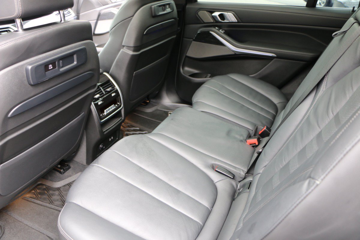 Used 2021 BMW X7 M50i w/ Executive Package AWD/4WD image 35