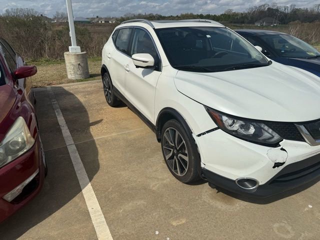Used 2016 Nissan Rogue S w/ Appearance Package image 4