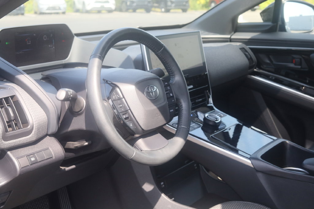 Used 2023 Toyota bZ4X AWD w/ Weather Package image 8