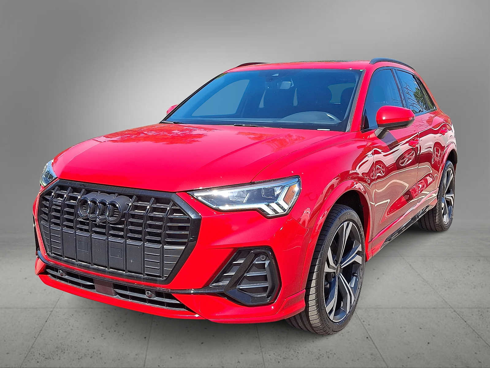Used 2024 Audi Q3 2.0T Premium Plus w/ Premium Plus Package