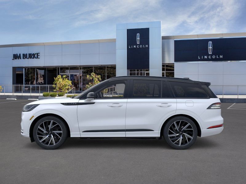 New 2026 Lincoln Aviator Black Label AWD/4WD image 3