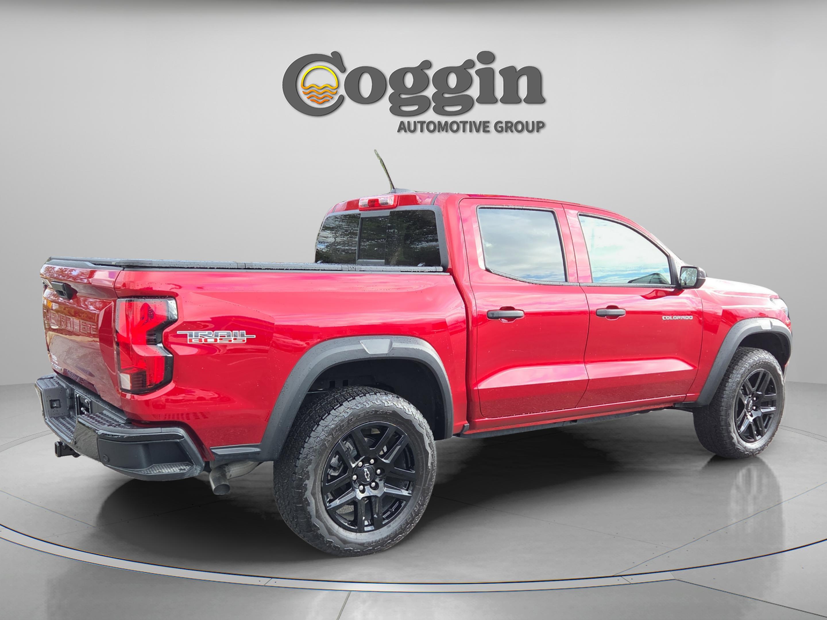 Used 2025 Chevrolet Colorado Trail Boss image 6