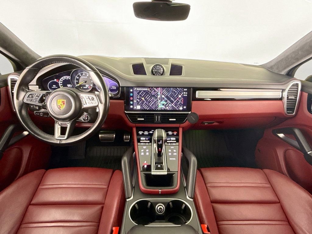 Certified 2022 Porsche Cayenne Turbo S image 9
