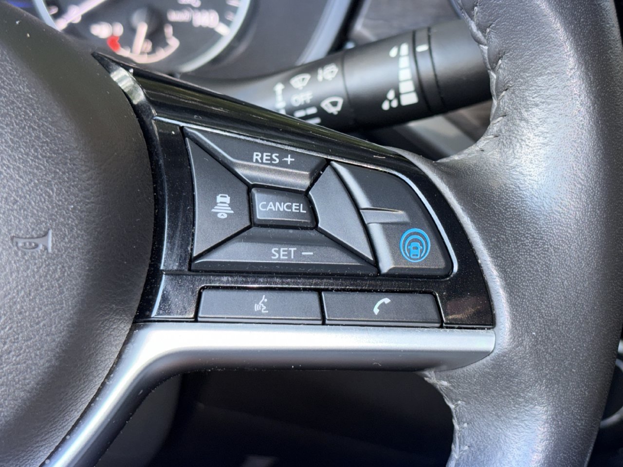 Used 2024 Nissan Altima 2.5 SV w/ SV Premium Package AWD/4WD image 16