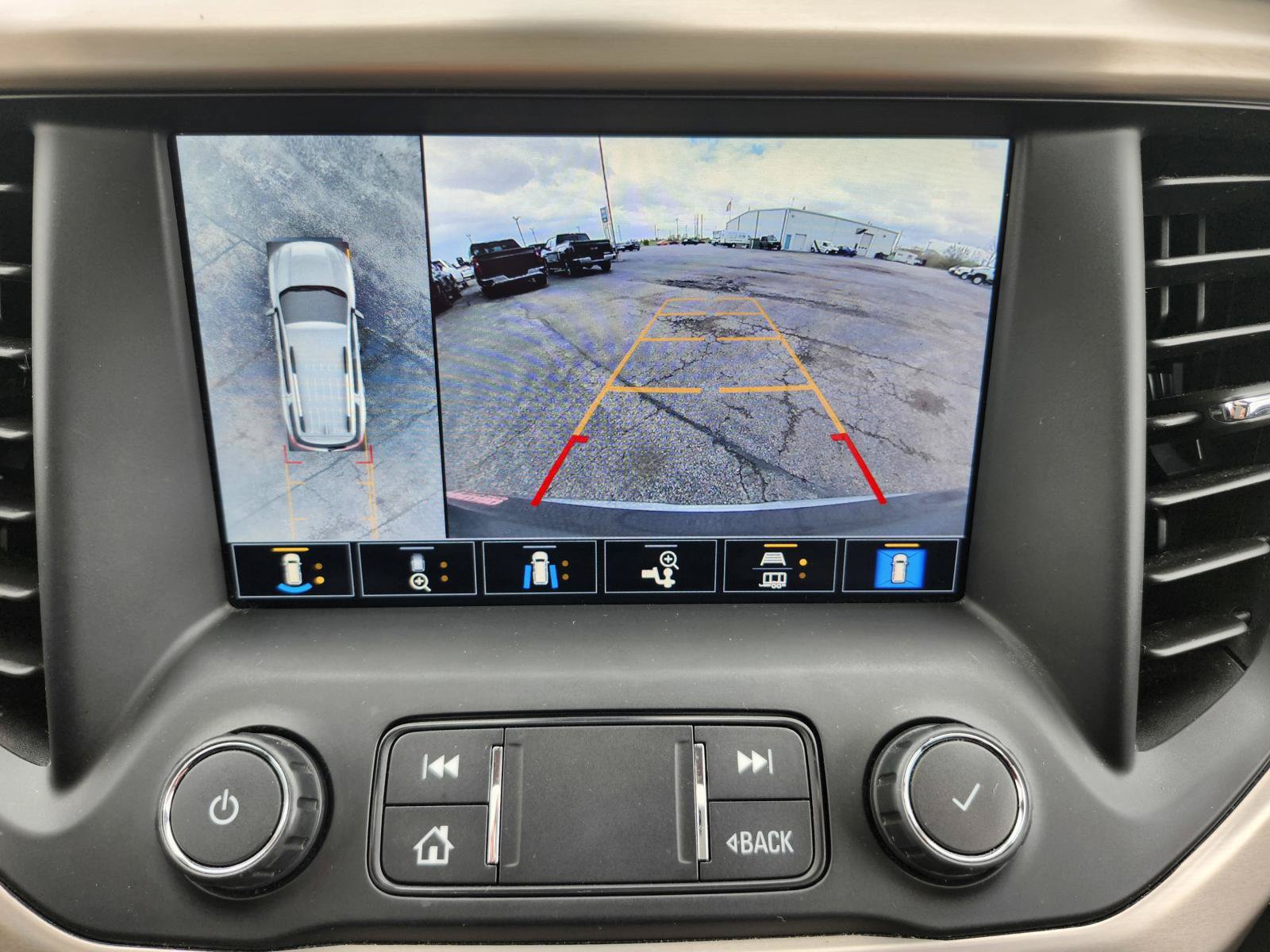 Used 2021 GMC Acadia Denali w/ GMC Pro Grade Package AWD/4WD image 24