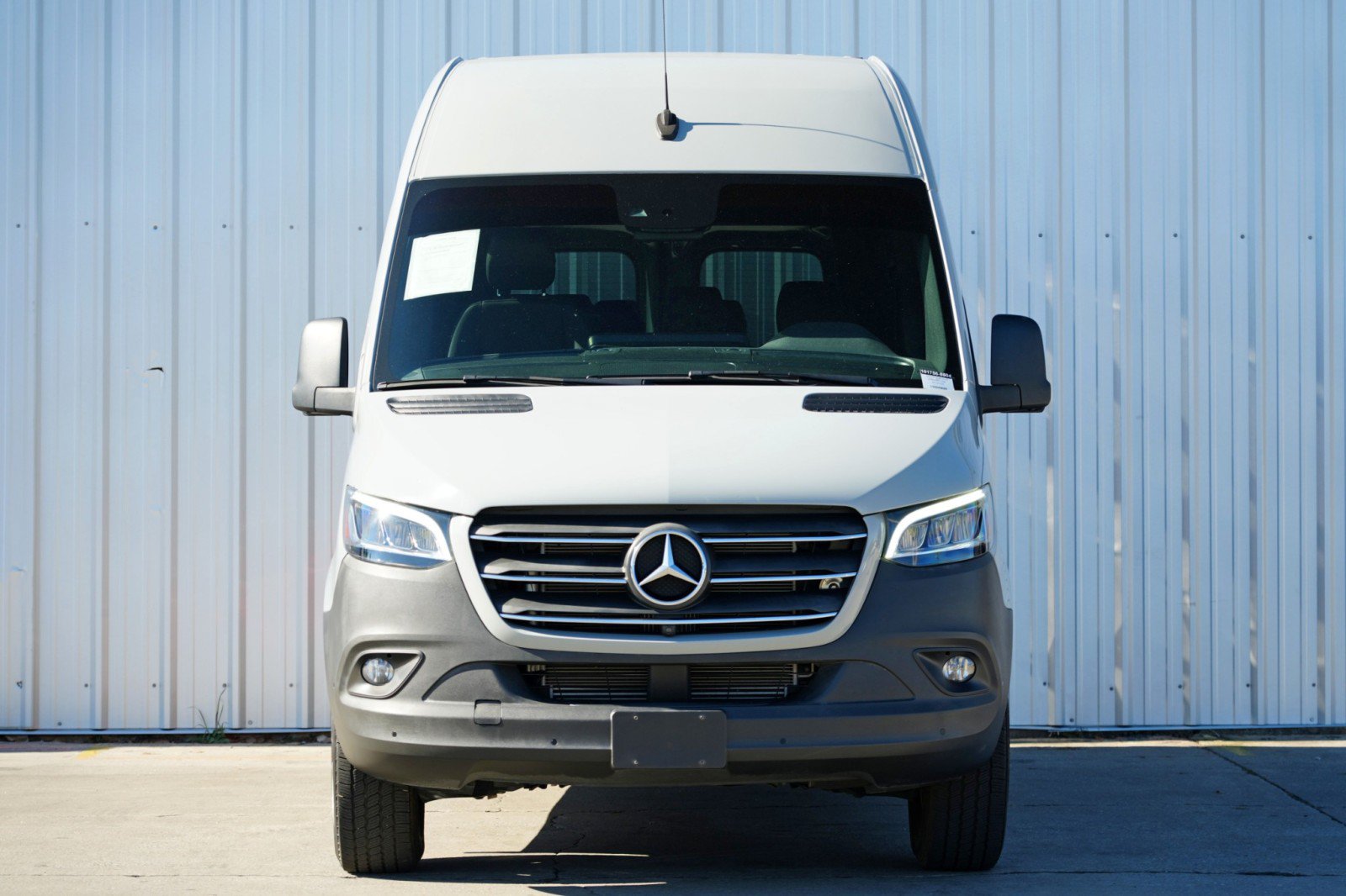 Used 2022 Mercedes-Benz Sprinter 1500 image 7