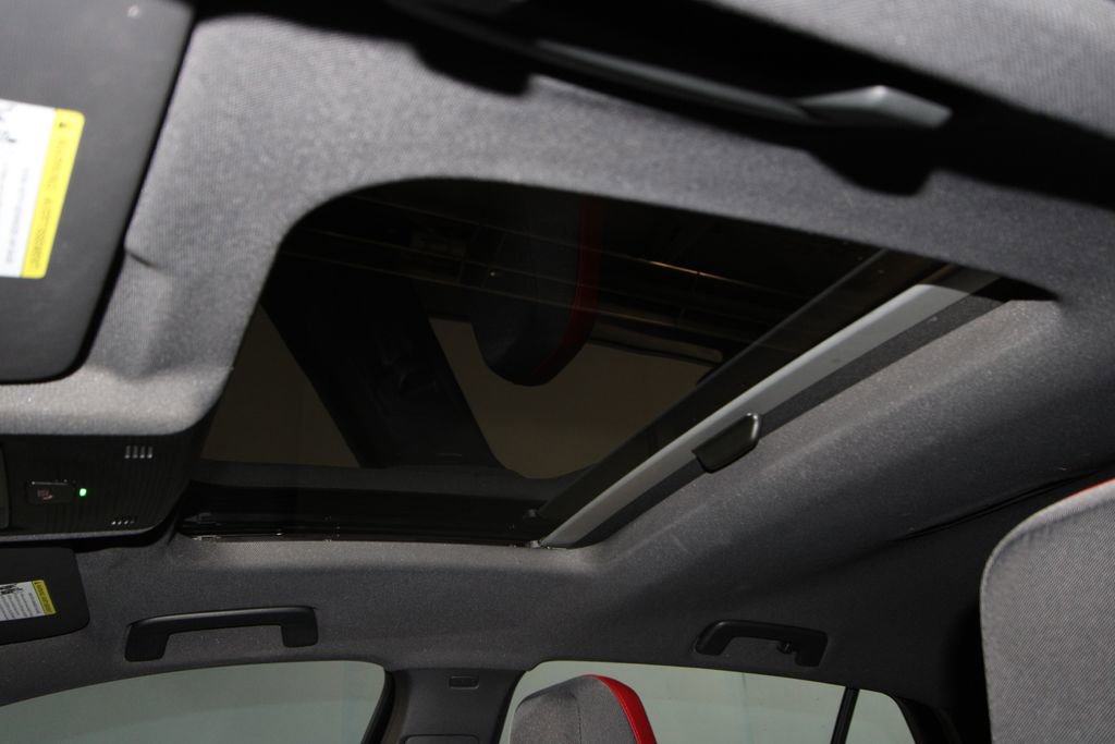 Used 2024 Volkswagen GTI SE image 17