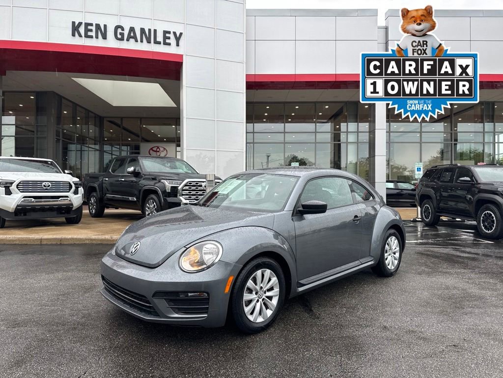 Used 2018 Volkswagen Beetle 2.0T S FWD image 1