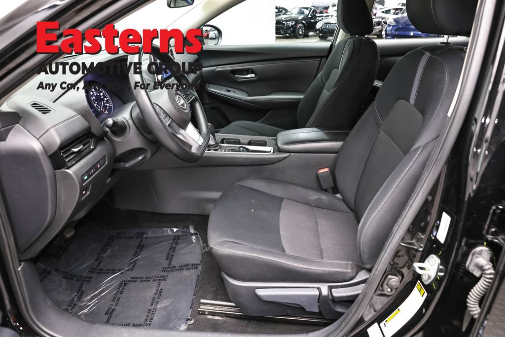 Used 2024 Nissan Sentra SV FWD image 16