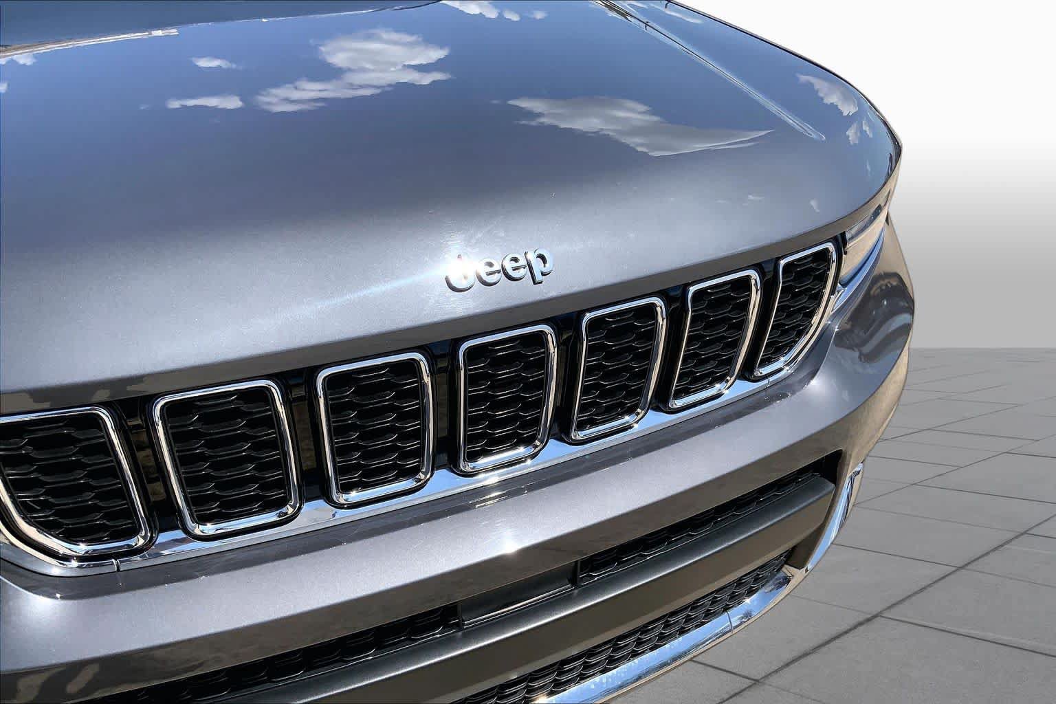 Used 2021 Jeep Grand Cherokee L Limited RWD image 30