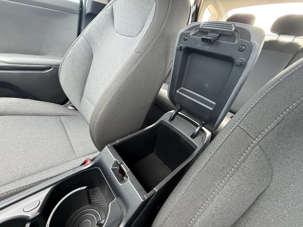 Used 2025 Kia K4 FWD image 23