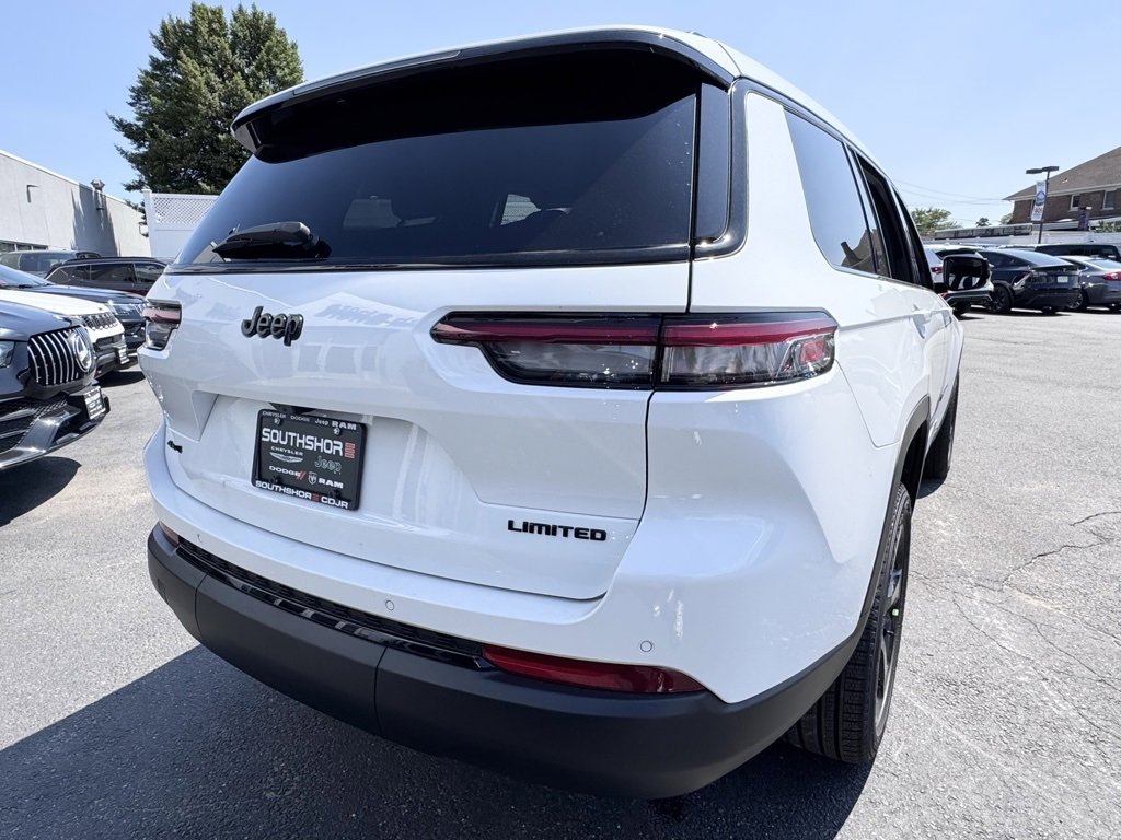 New 2025 Jeep Grand Cherokee Limited w/ Black Appearance Package image 7