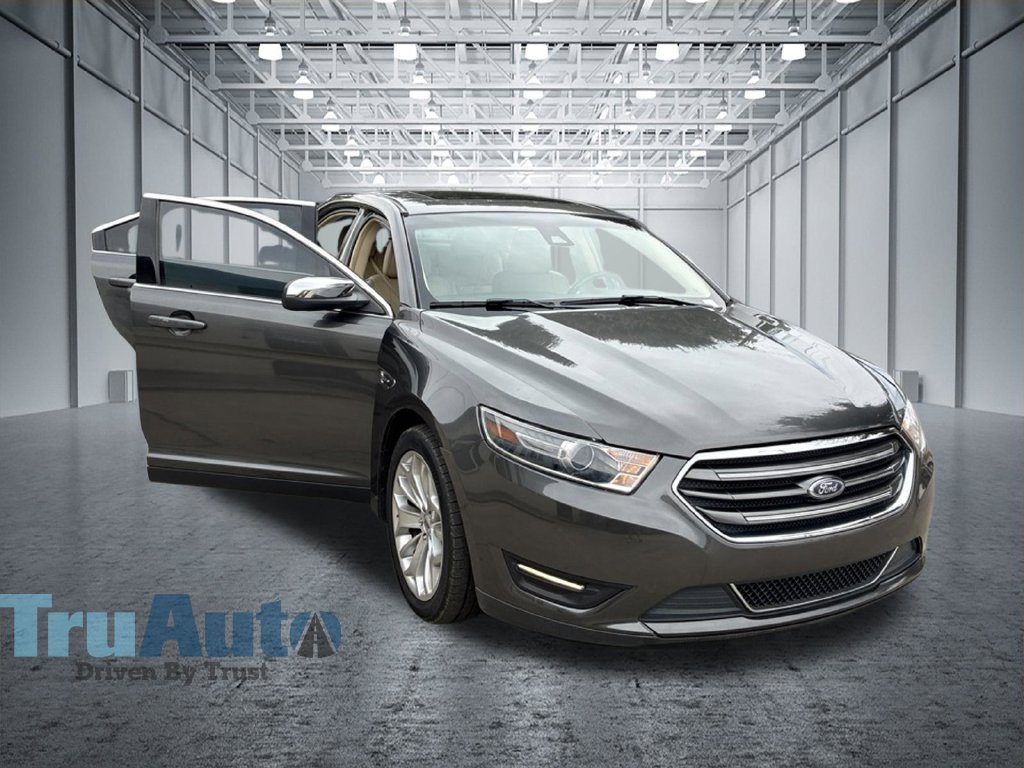 Used 2017 Ford Taurus Limited FWD image 10